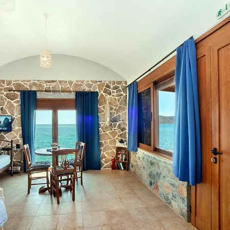 Plaka Beach Cottages Prázdninový dům